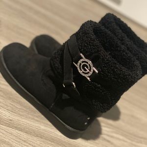 Guess boots